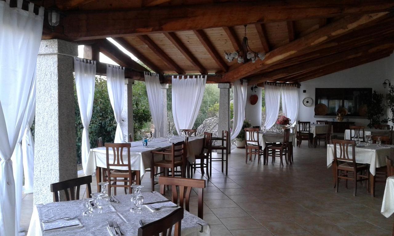 Hotel Lu Baroni Budoni Exterior foto