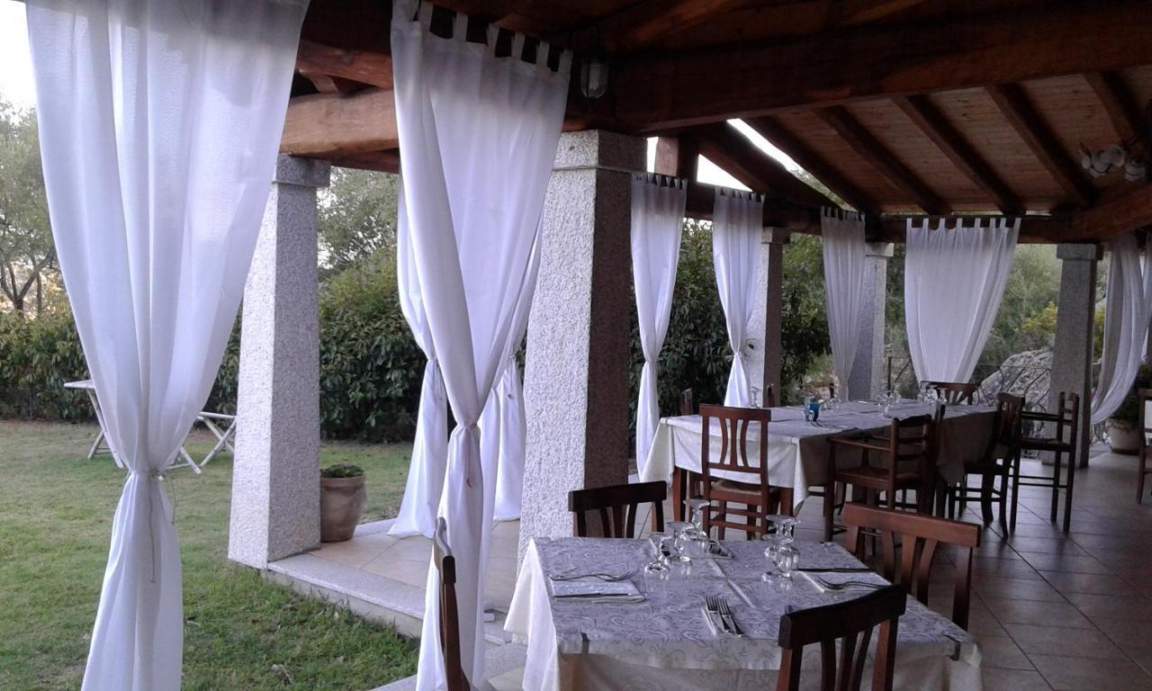 Hotel Lu Baroni Budoni Exterior foto
