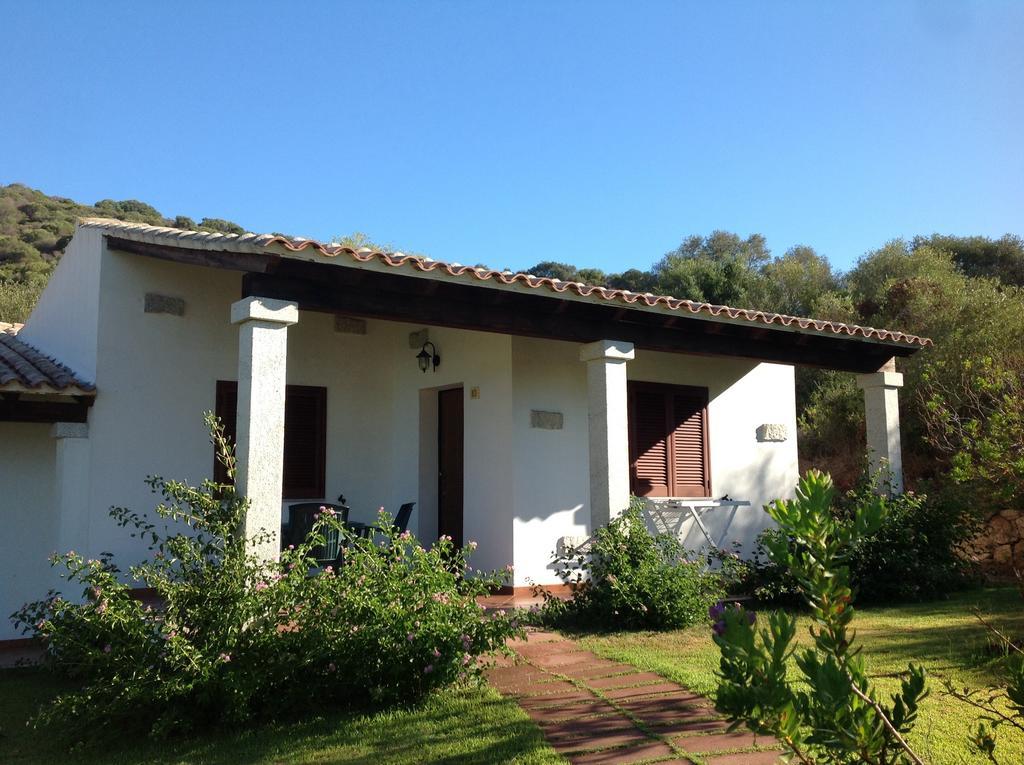 Hotel Lu Baroni Budoni Exterior foto